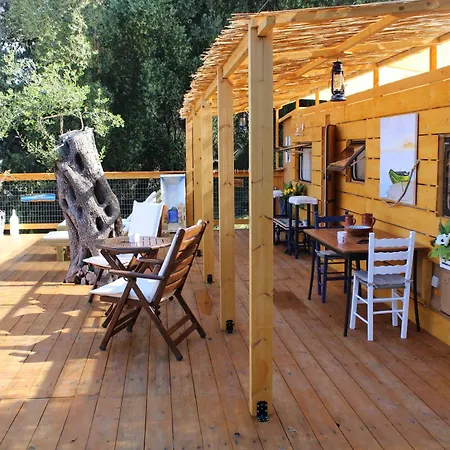 אתר קמפינג Nature Habitat Pentátion